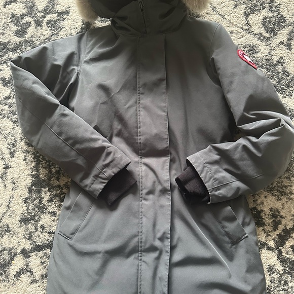 Canada Goose Women's Gray Ski Jacket with Fur Hood - Picture 5 of 16